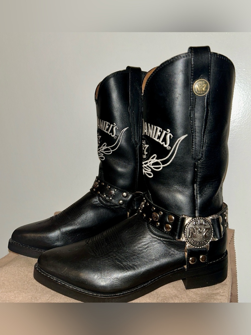 Jack Daniel's Old No. 7 Black Leather Harness Cowboy Boots. Vintage, size 9EE - Picture 2 of 15